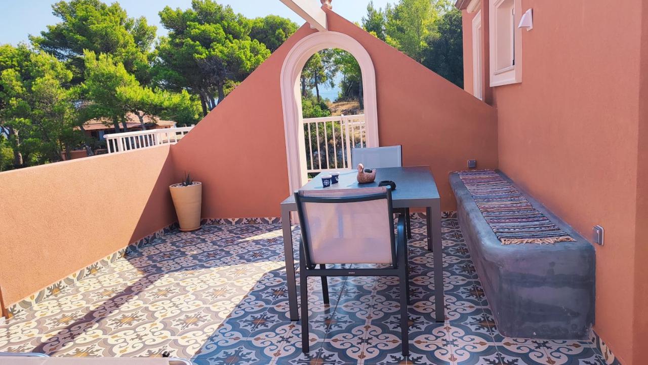 Aeolos Studios Kefalonia Khelmáta エクステリア 写真